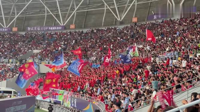 DWG教练压力巨大！，科维托娃遭遇十五持续失利赛场气氛高涨的简单介绍